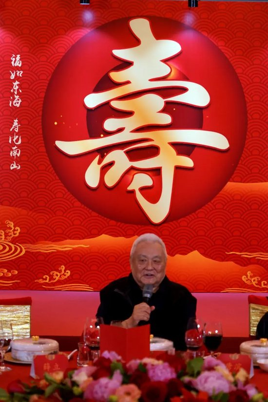 了解u8国际官网为用户提供娱乐、游戏、在线投注、便捷服务、开设论坛等多种信息服务交流