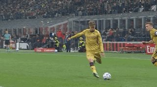 1793232920549045602.gif 4.gif